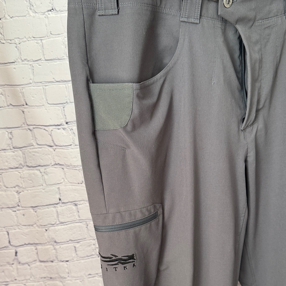 Men's Sitka Gray Traverse Pants 40R - Picture 4 of 14